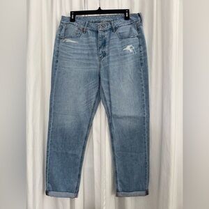 American Eagle Outfitters Light Blue Relaxed Jeans